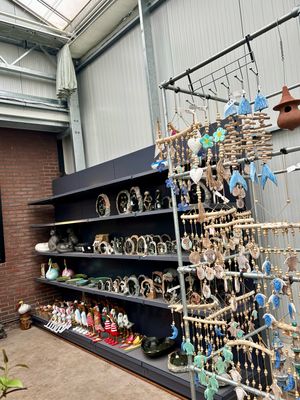 Fairtrade beelden afwisselend assortiment vanaf €12,50 OP=OP