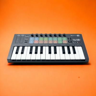 Novation FLkey Mini (Compact 25-mini-key MIDI keyboard for making music in FL Studio)