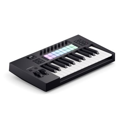 Novation Launchkey 25 MK4 - 專業 MIDI 控制鍵盤（含 25 合成鍵、16 RGB 敲擊板、DAW 深度整合）