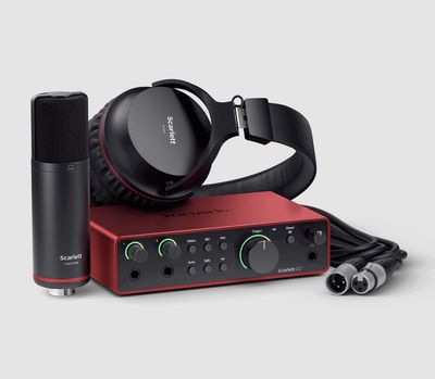 Focusrite Scarlett 2i2 Studio (4th Generation) 個人錄音套裝