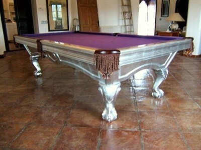 Luxury Silver Leaf Pool Table