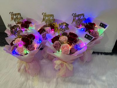 9 stalks soap roses bouquet with Free tag