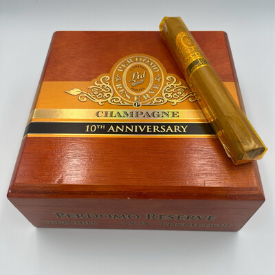 Perdomo 10th Anniversary Champagne Connecticut Churchill Box of 25