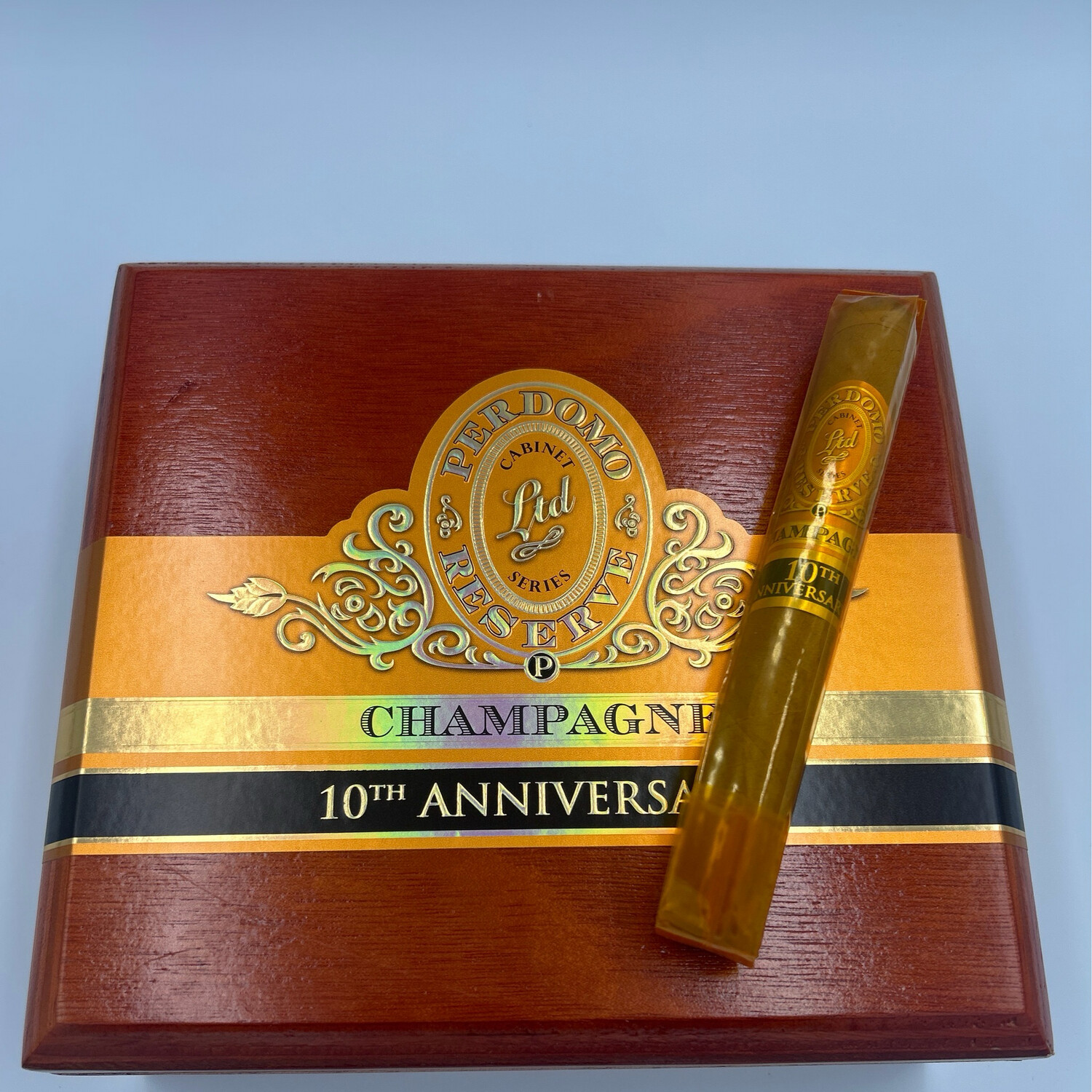 Perdomo 10th Anniversary Champagne Connecticut Corona Extra Box of 25