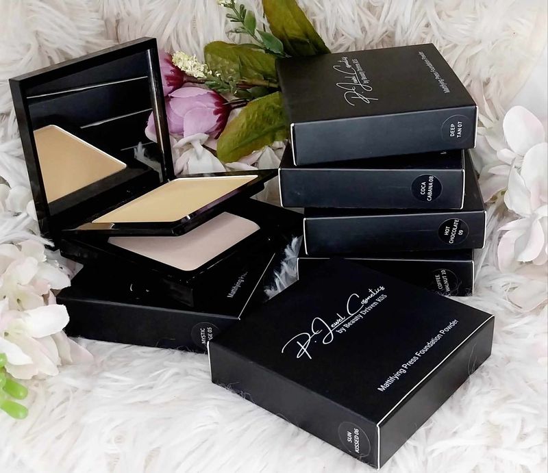 Mattifying Press Foundation Powder #5- MYSTIC BEIGE