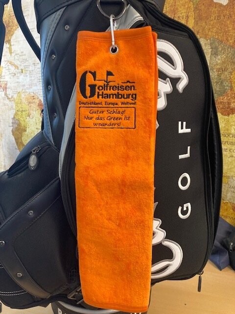 Besticktes Golfhandtuch - "Guter Schlag ! Nur das Green ist woanders!"
