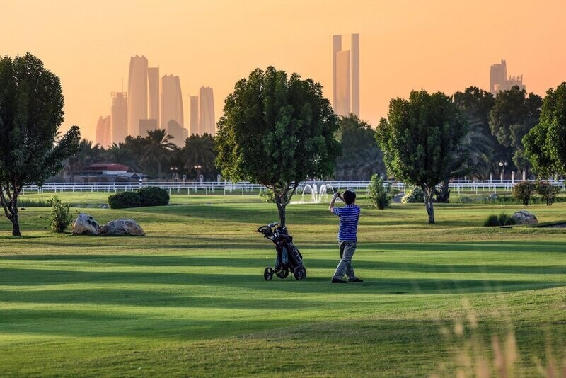 Abu Dhabi City Golf Club - 9 Loch Platz