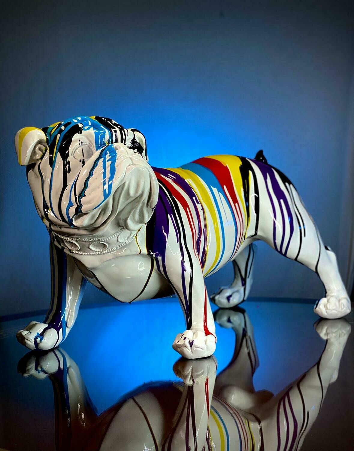 ENGLISH BULLDOG