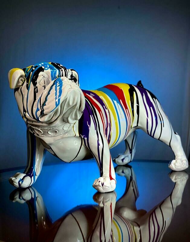 ENGLISH BULLDOG