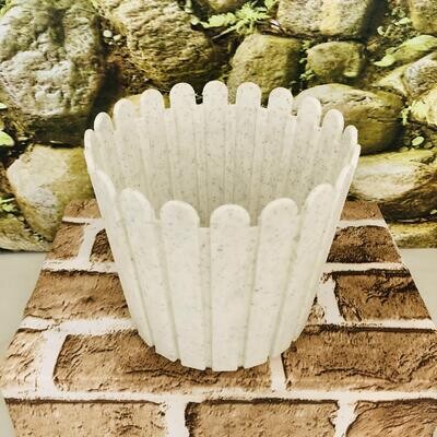 Fence Round 8 inches Pot