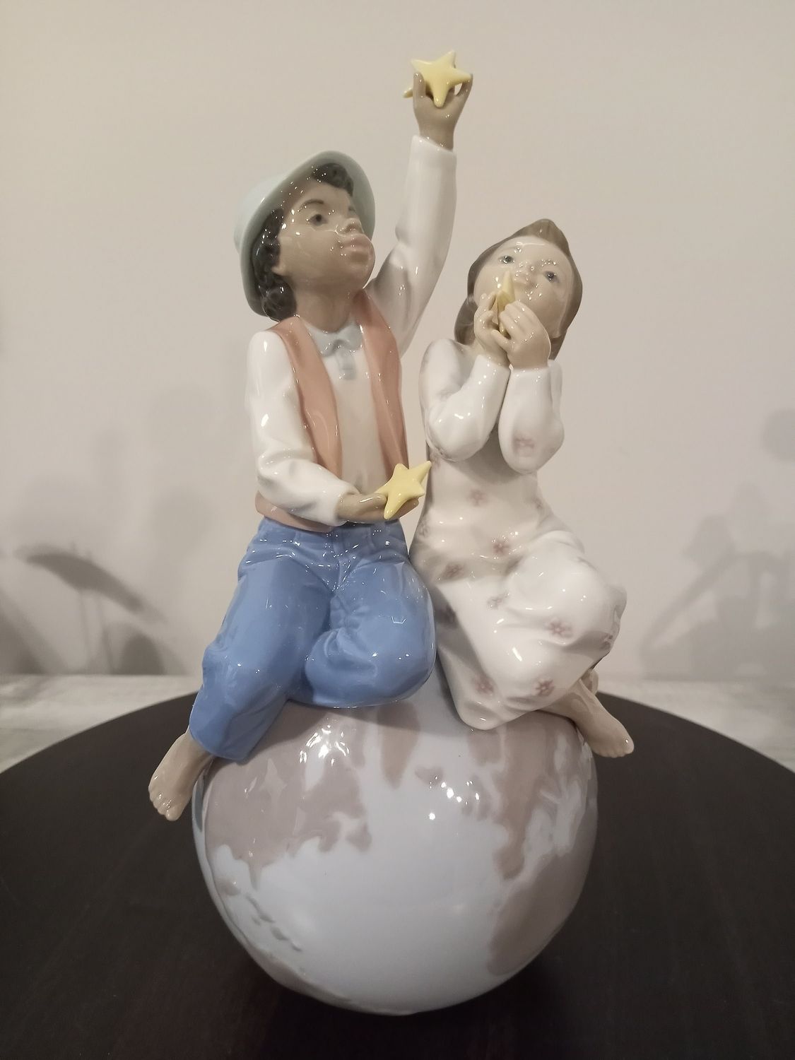 Lladro &quot;World of Love&quot; UNICEF piece #6353