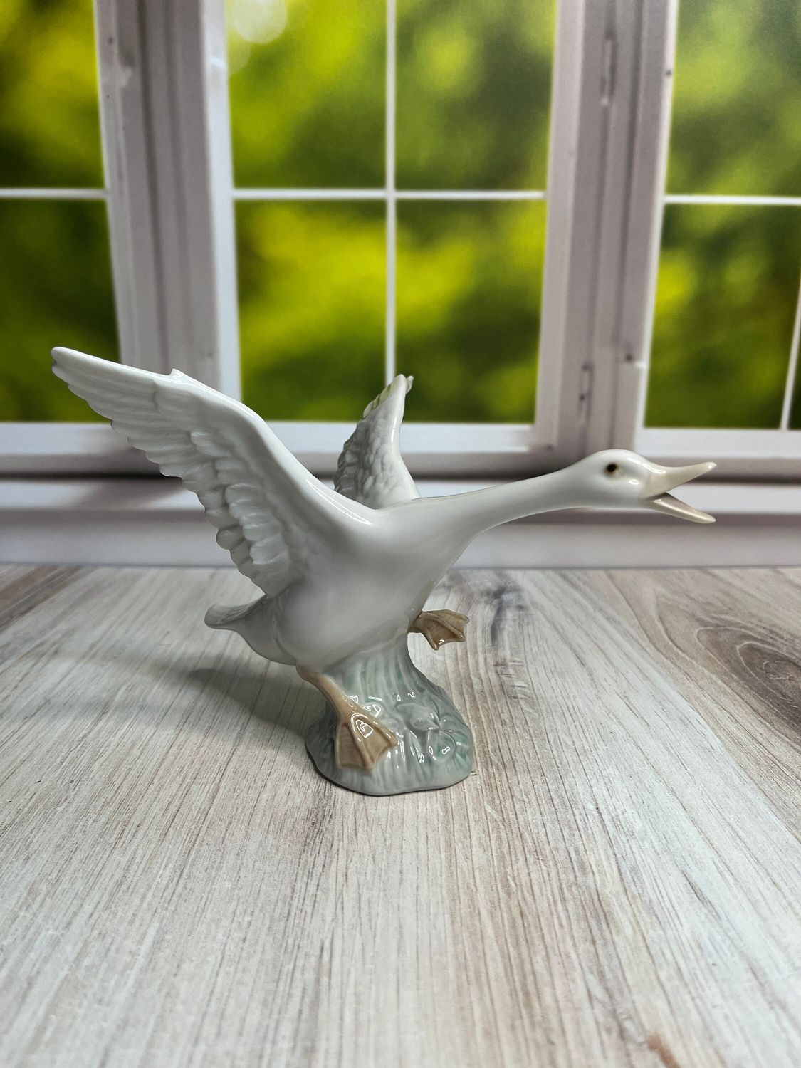 Lladro Duck Jumping #1265