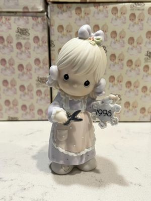 Precious Moments He Covers the Earth with His Beauty #142654