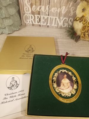 White House 1993 Lady Cameo ornament White House 1993 Lady Cameo ornament