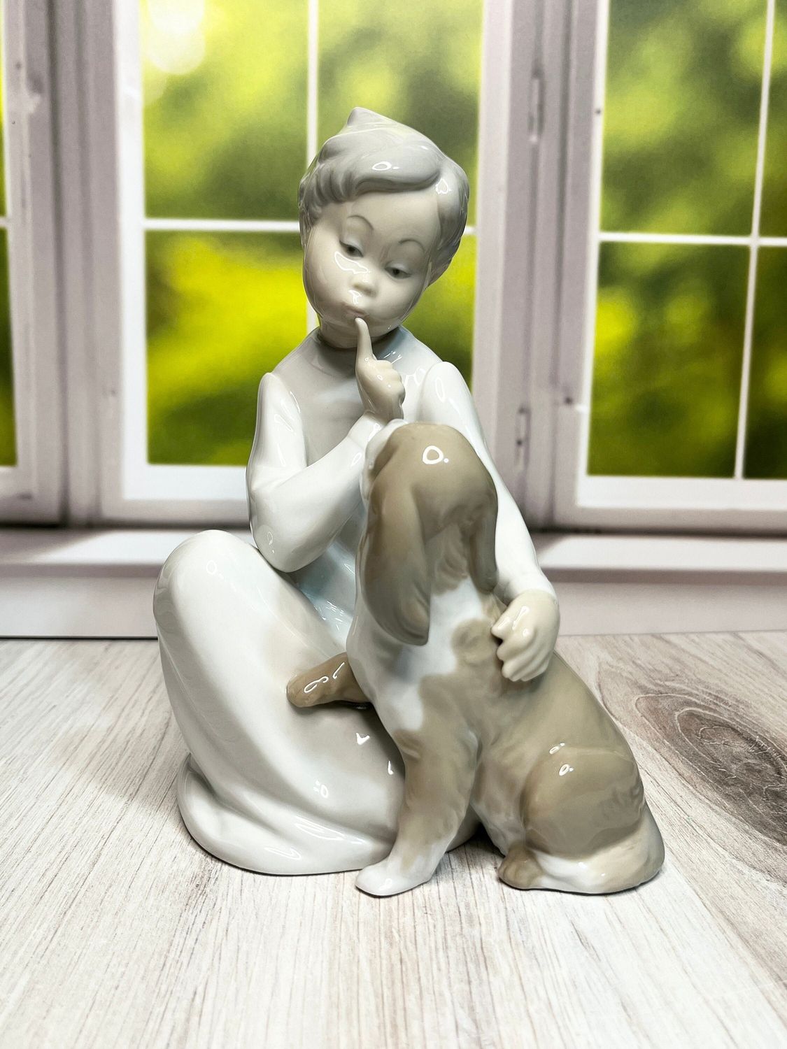 Lladro Boy with Dog #4522