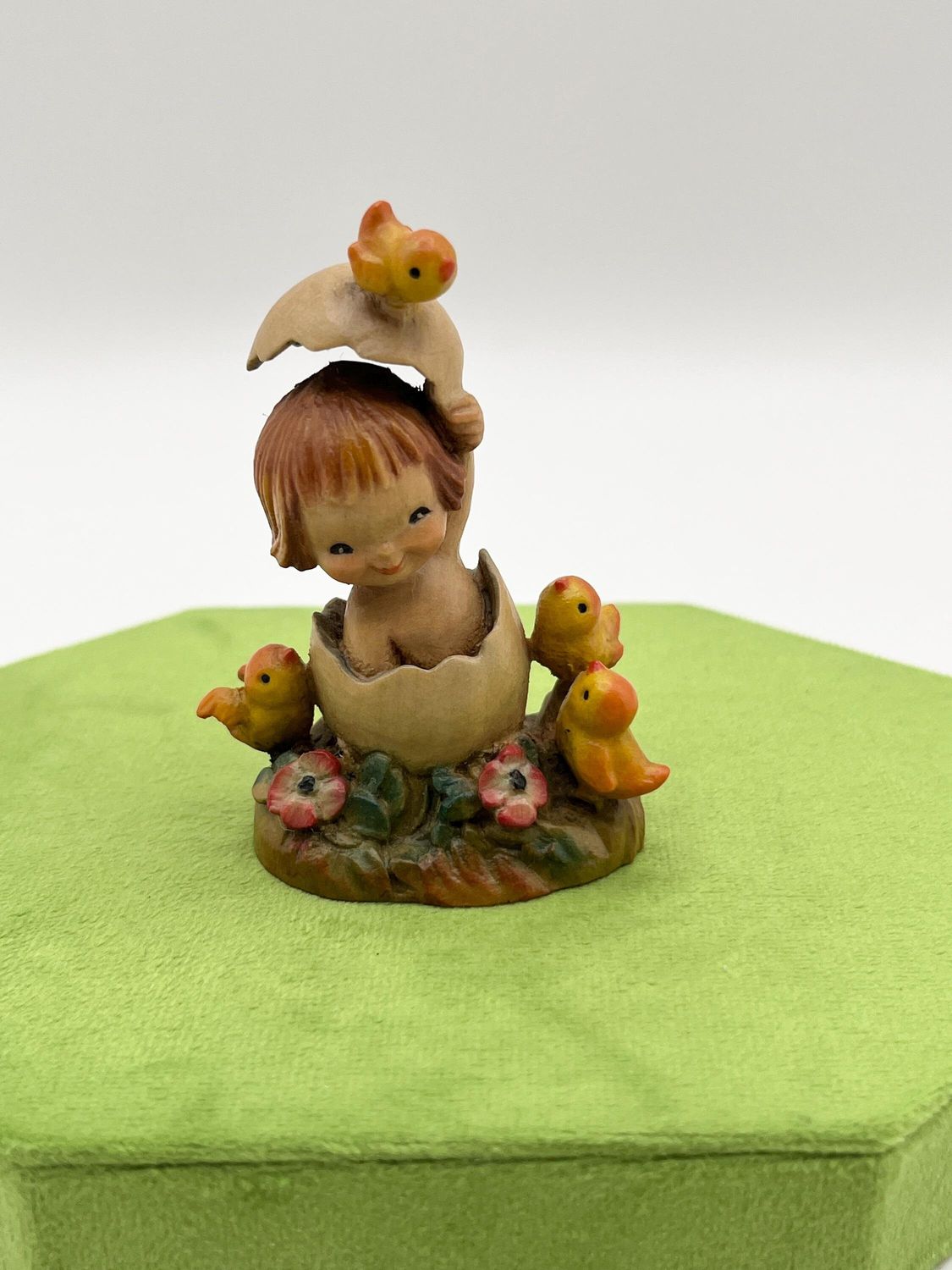 Anri Girl in Egg 2.75&quot;