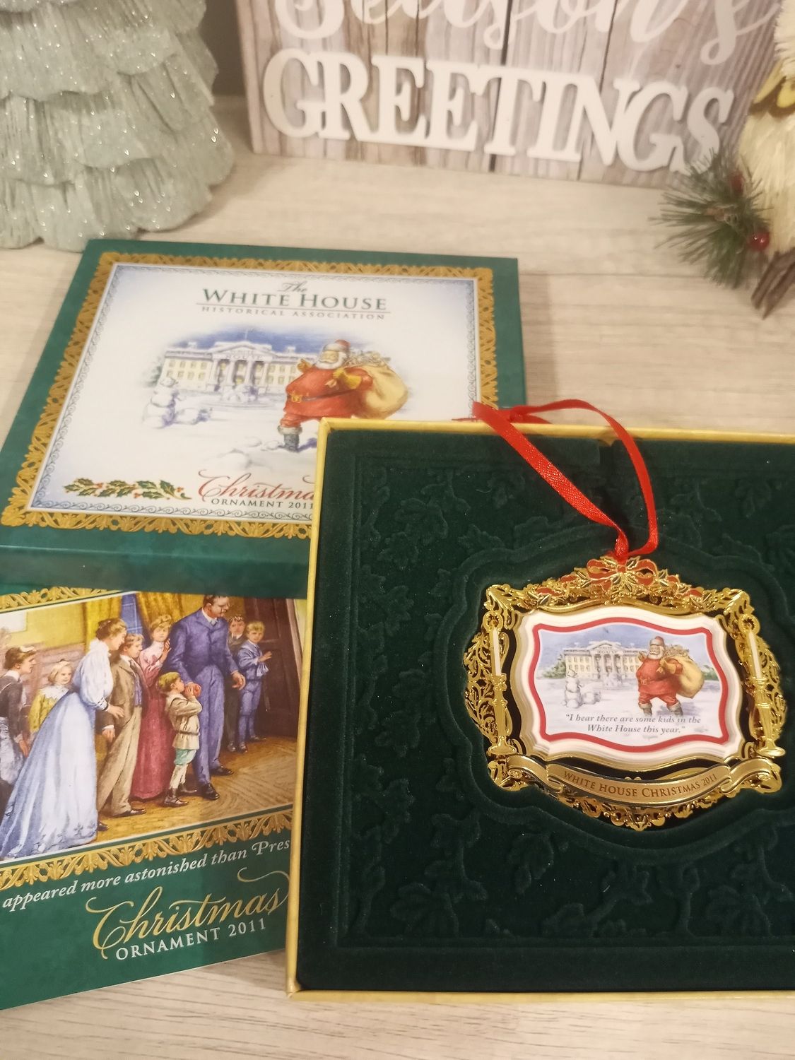 White House 2011 Santa Delivery ornament