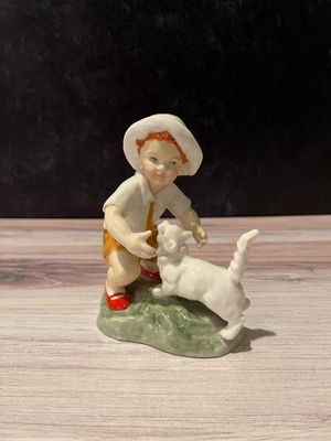 Royal Worcester "Snowy" #3457 Royal Worcester "Snowy" #3457