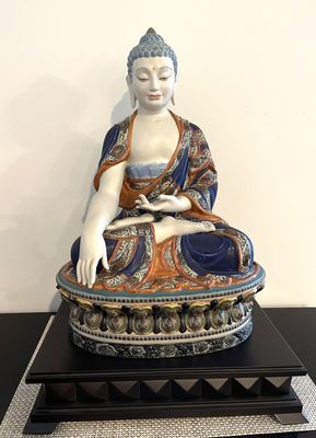 Lladro Shakyamuni Buddha Orange #2525 Limited Edition High Porcelain