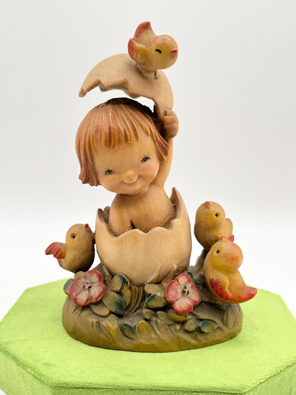 Anri Girl in Egg 5.5&quot;