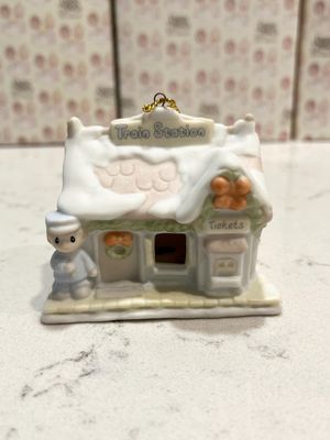 Precious Moments Sugar Town Train Station Ornament #184101 Precious Moments Sugar Town Train Station Ornament #184101