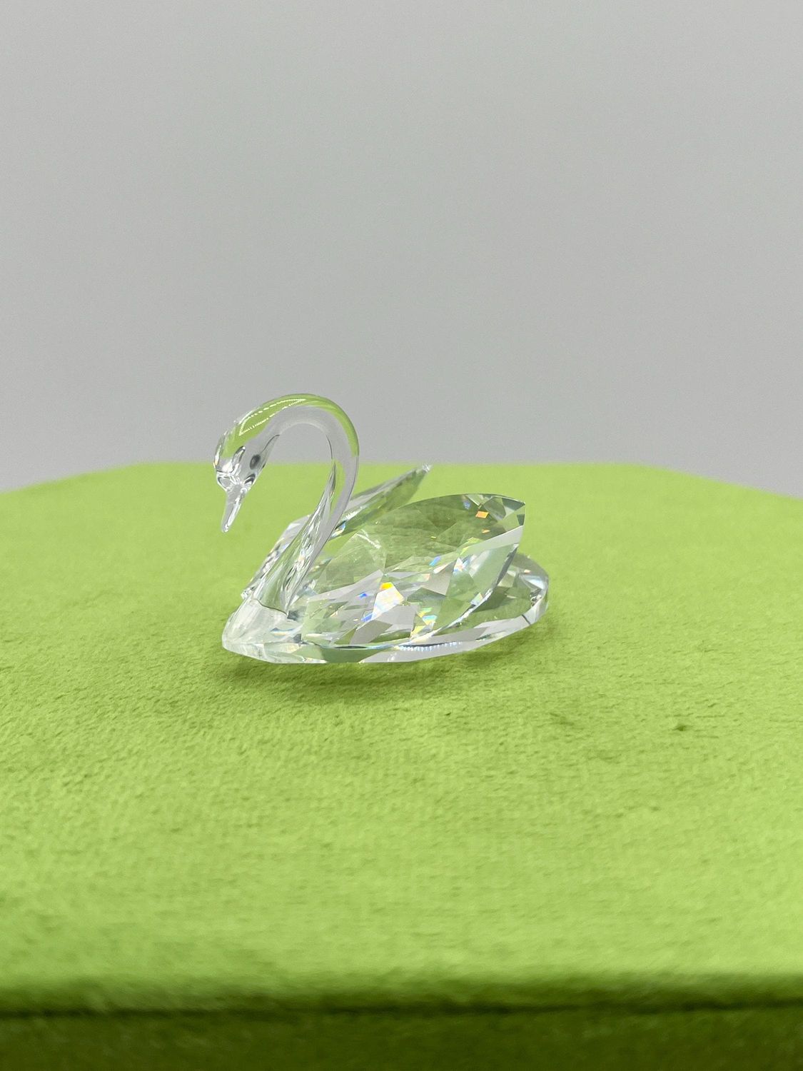 Swarovski Small Swan #7633-038