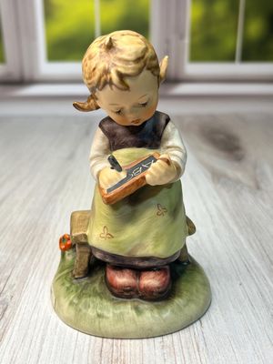 Hummel Busy Student #367 TMK6