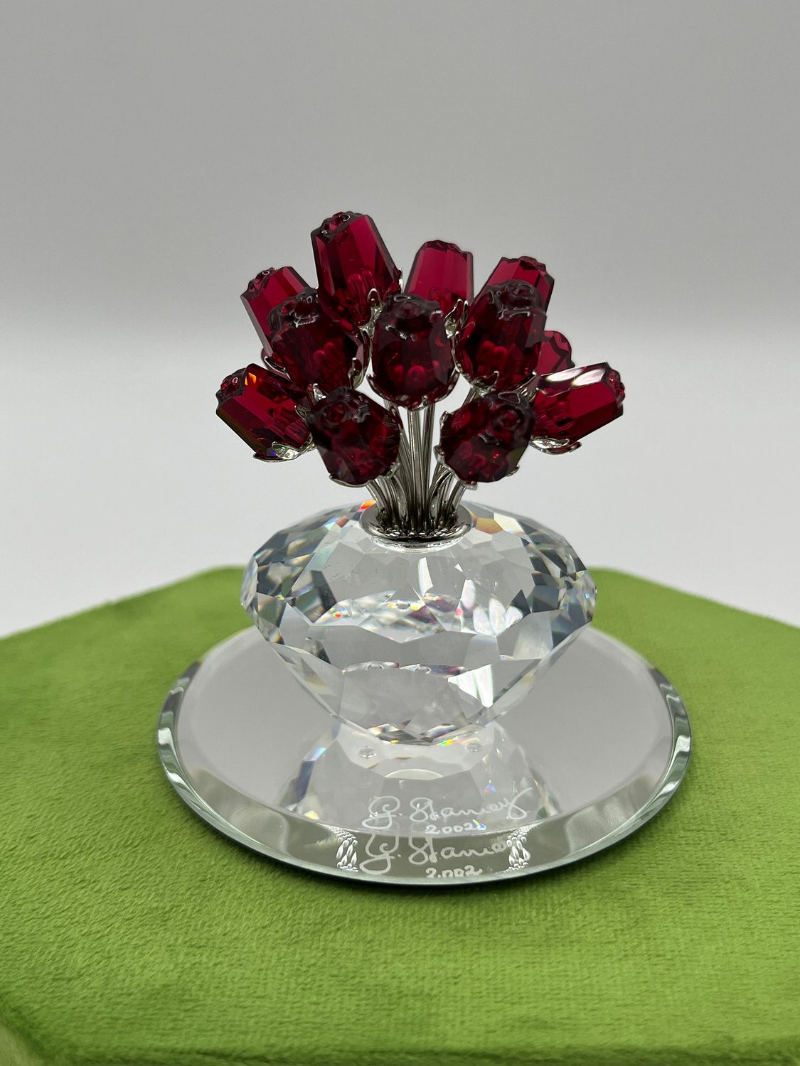 Swarovski 2002 Jubilee Red Rose Vase #283394