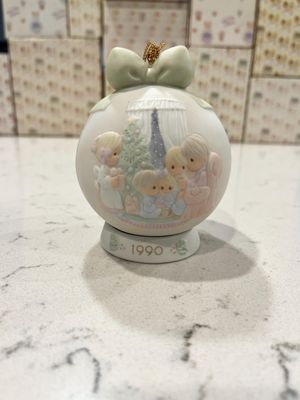 Precious Moments May Your Christmas Be a Happy Home 1990 Ornament 523704