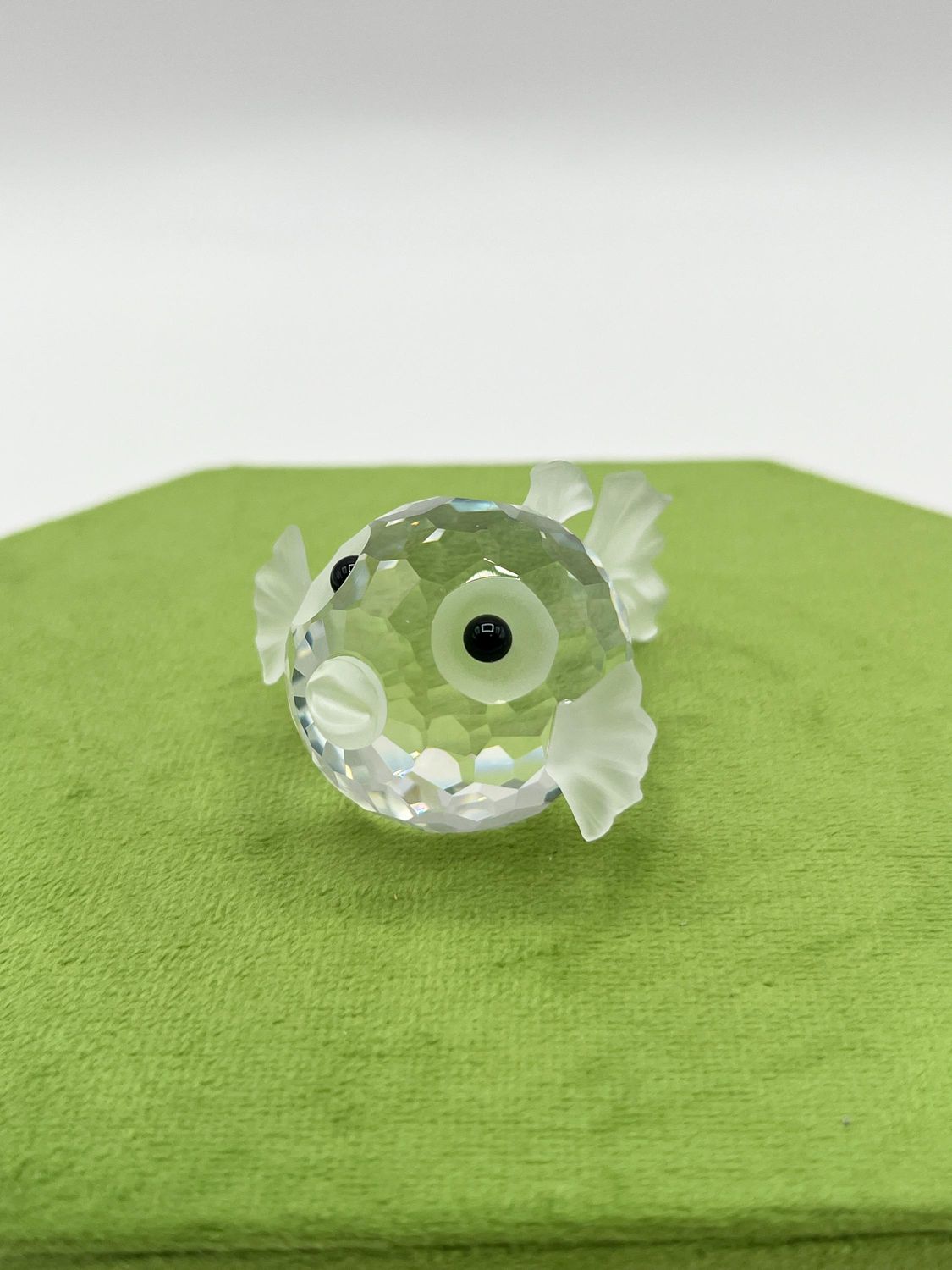 Swarovski Small Blowfish #7644-030 Swarovski Small Blowfish #7644-030
