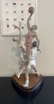 Lladro To the Rim #1800 Basketball Lladro To the Rim #1800 Basketball