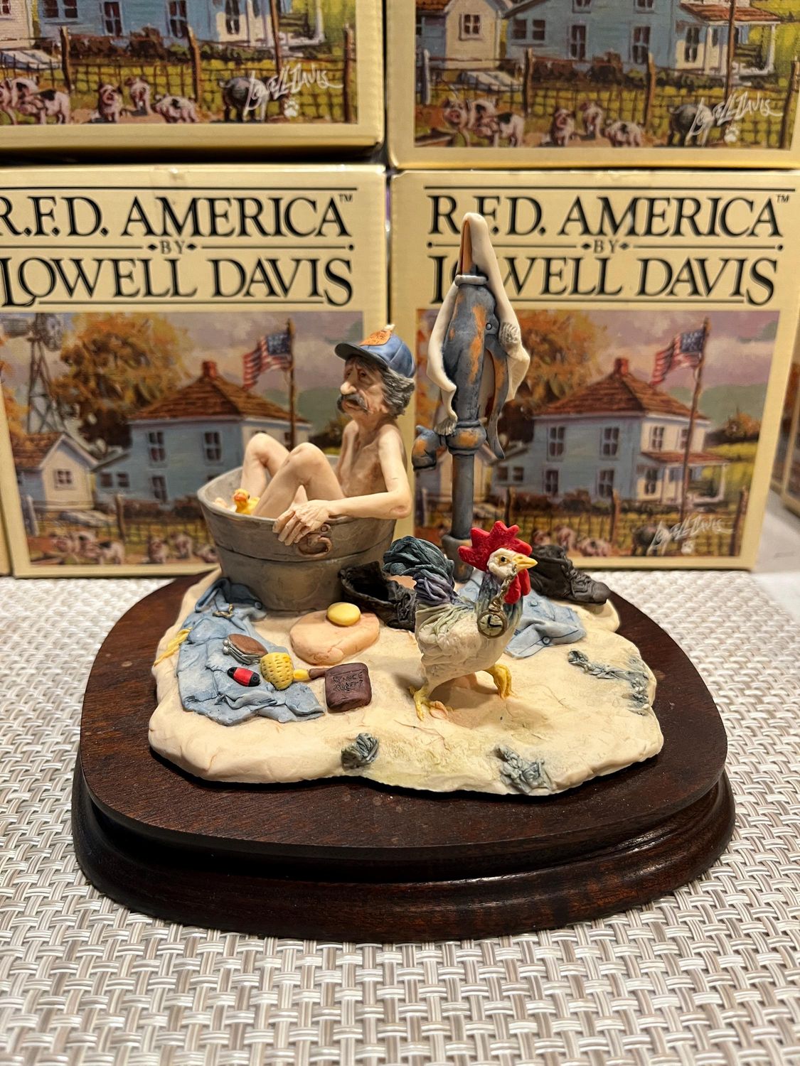 Lowell Davis Collection &quot;Chicken Thief&quot; #225338 Limited Edition #477/950