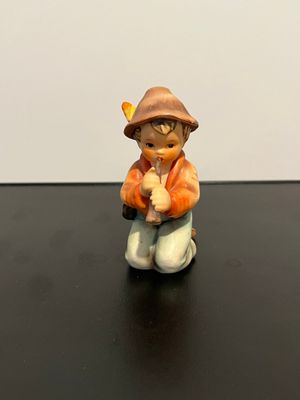 Hummel Little Tooter #214