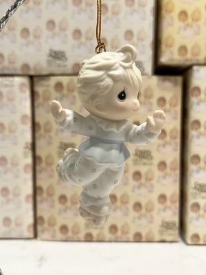 Precious Moments Glide Through the Holidays Ornament #521566