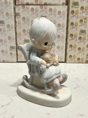 Precious Moments The Purr-Fect Grandma #E3109