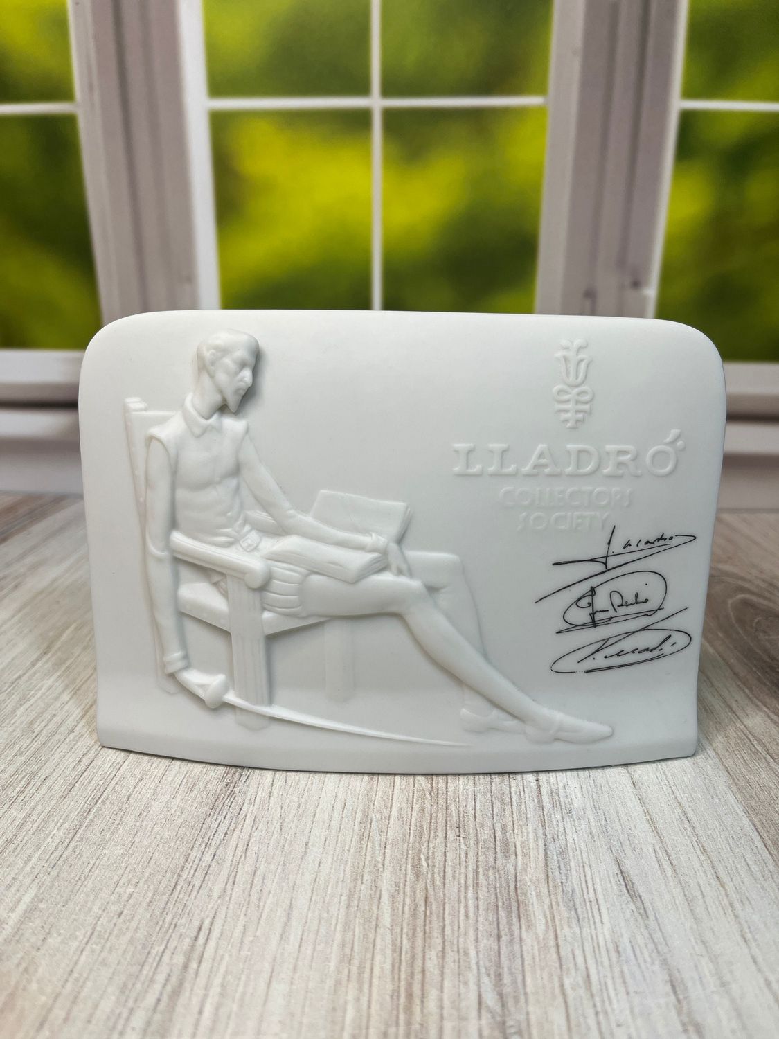 Lladro Charter Member Don Quixote Plaque #7601 Black Signature