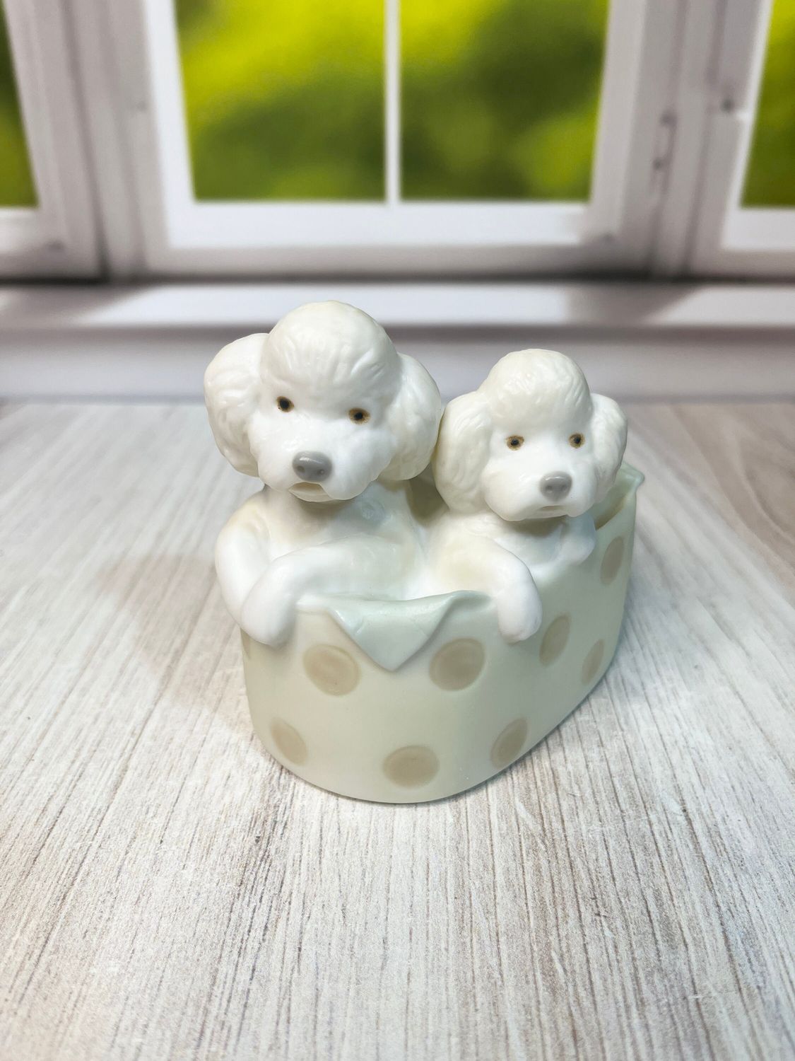 Lladro Golden Memories Puppy and Dots