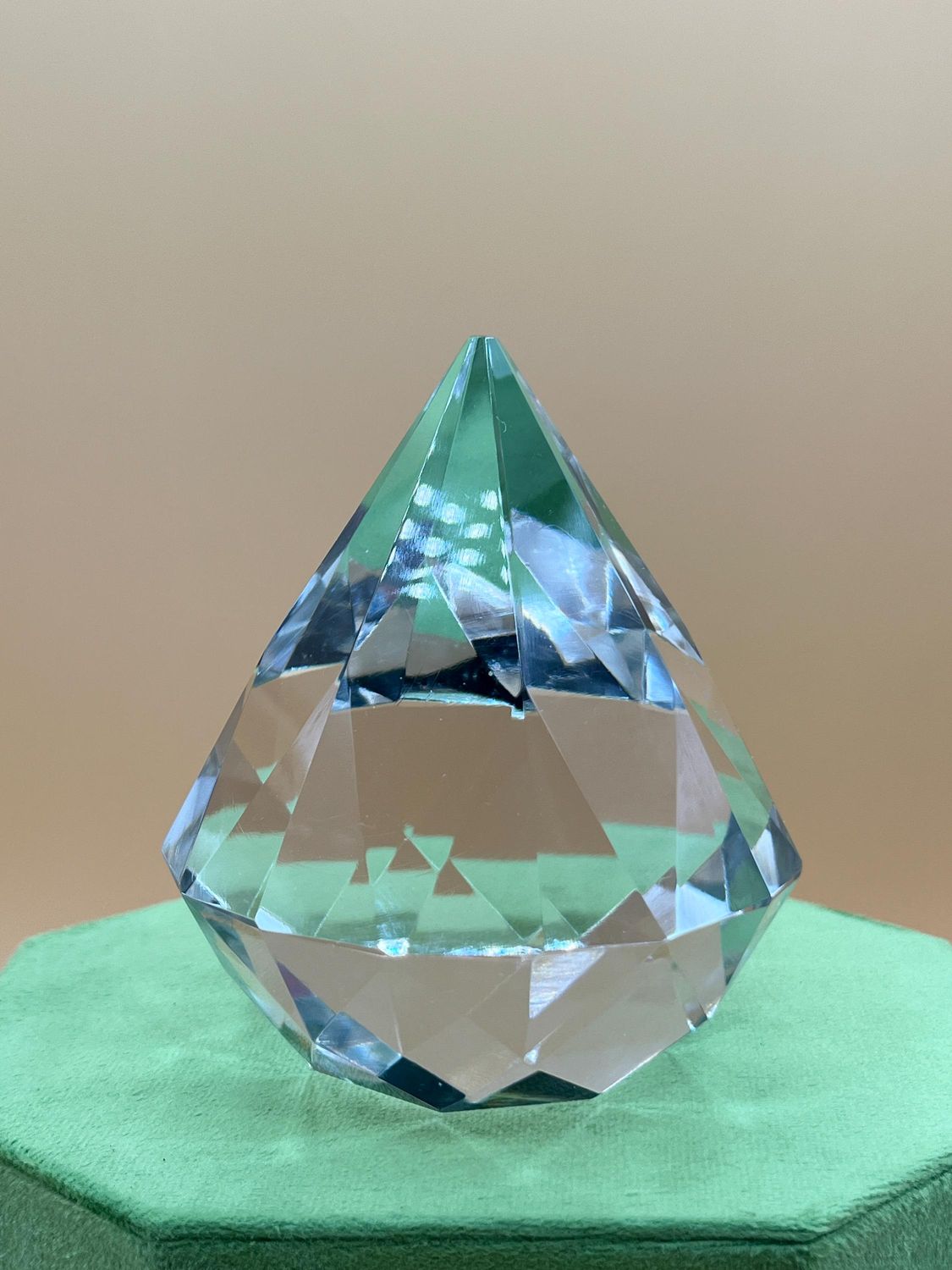 Tiffany &amp; Co Medium Crystal Diamond Shaped Paperweight 3.5&quot;