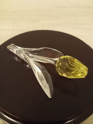 Swarovski 2004 Renewal Yellow Tulip #608567 Swarovski 2004 Renewal Yellow Tulip #608567