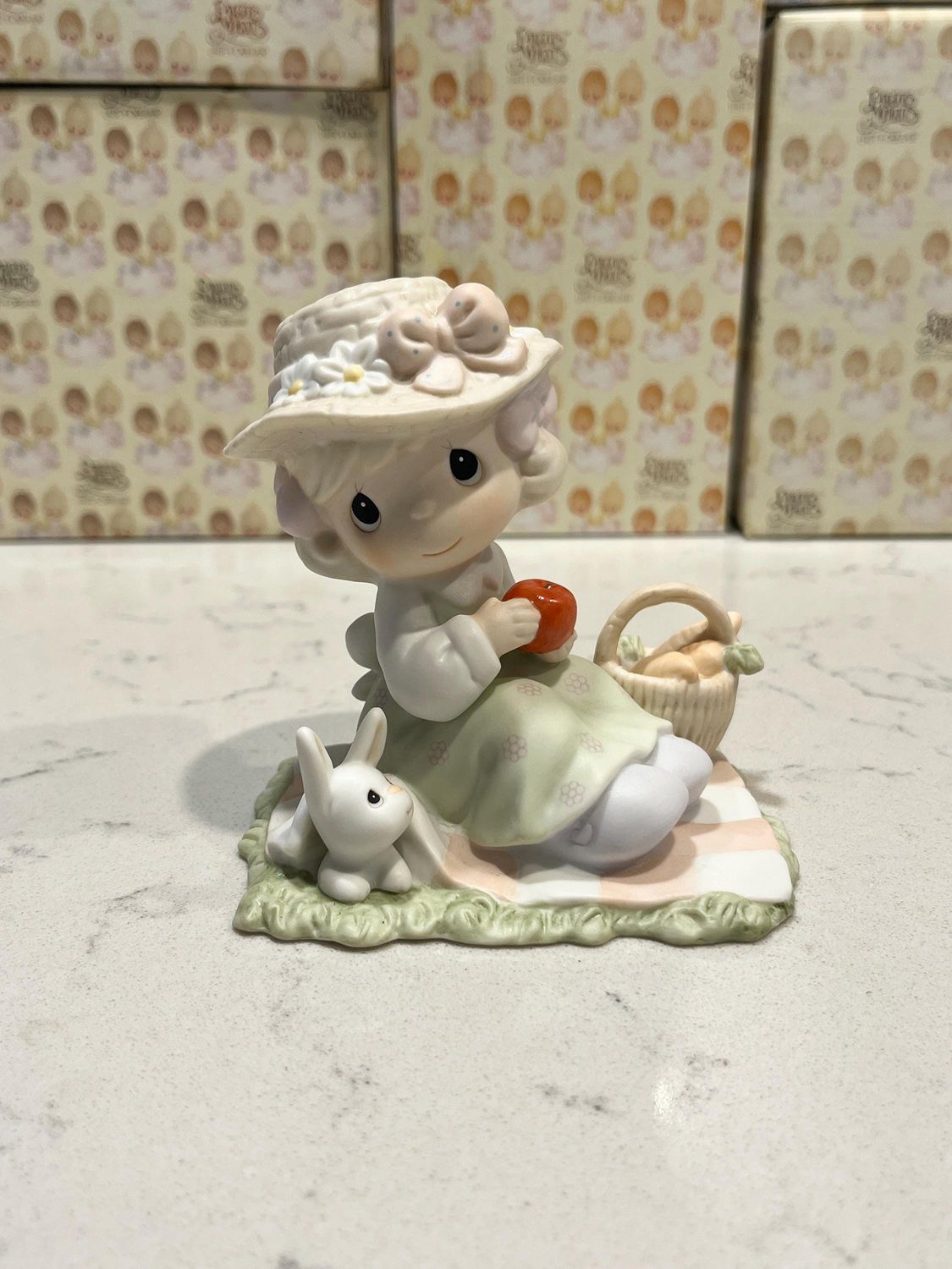 Precious Moments We&#39;re So Hoppy You&#39;re Here 1997 Event Figure #261351