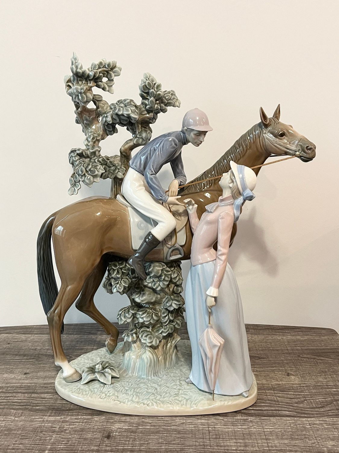 Lladro Jocky and Lass #5036