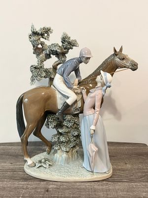 Lladro Jocky and Lass #5036