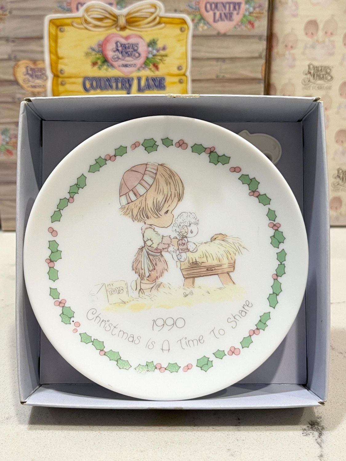 Precious Moments 1990 Christmas Is a Time to Share Mini Plate #226777 Precious Moments 1990 Christmas Is a Time to Share Mini Plate #226777