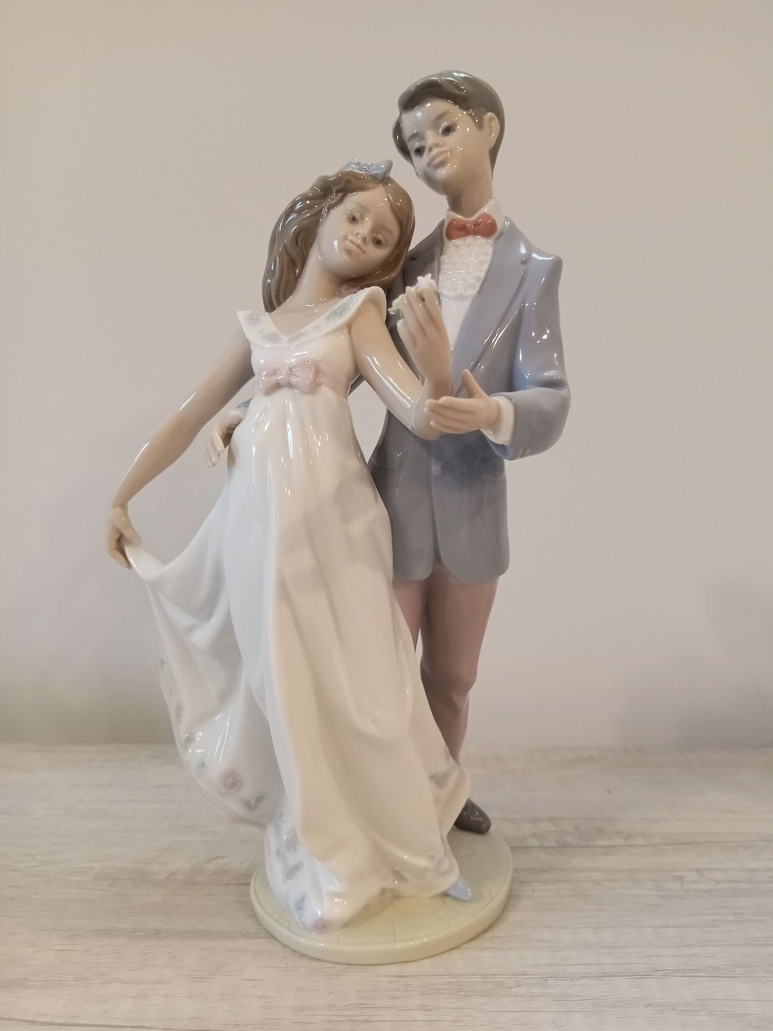 Lladro "Now and Forever" #7642 Lladro "Now and Forever" #7642