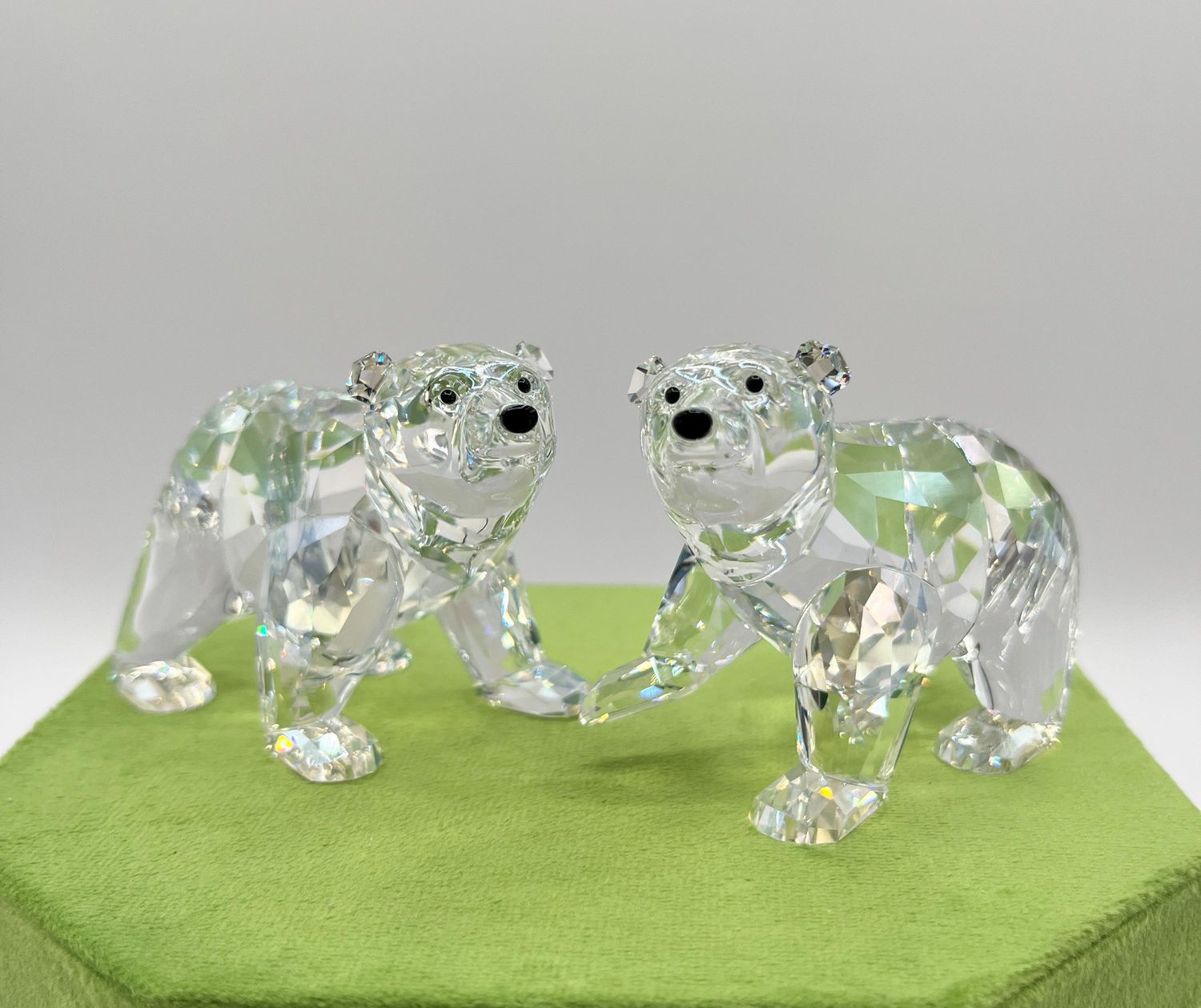 Swarovski Annual Edition Crystal Moonlight Polar Bears #1079156