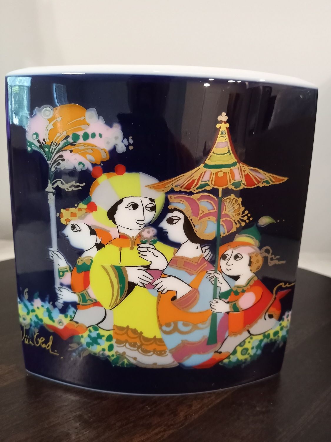 Rosenthal "1001 Arabian Nights" short oval vase Rosenthal "1001 Arabian Nights" short oval vase