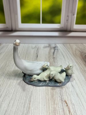 Lladro Ducks Following Mother