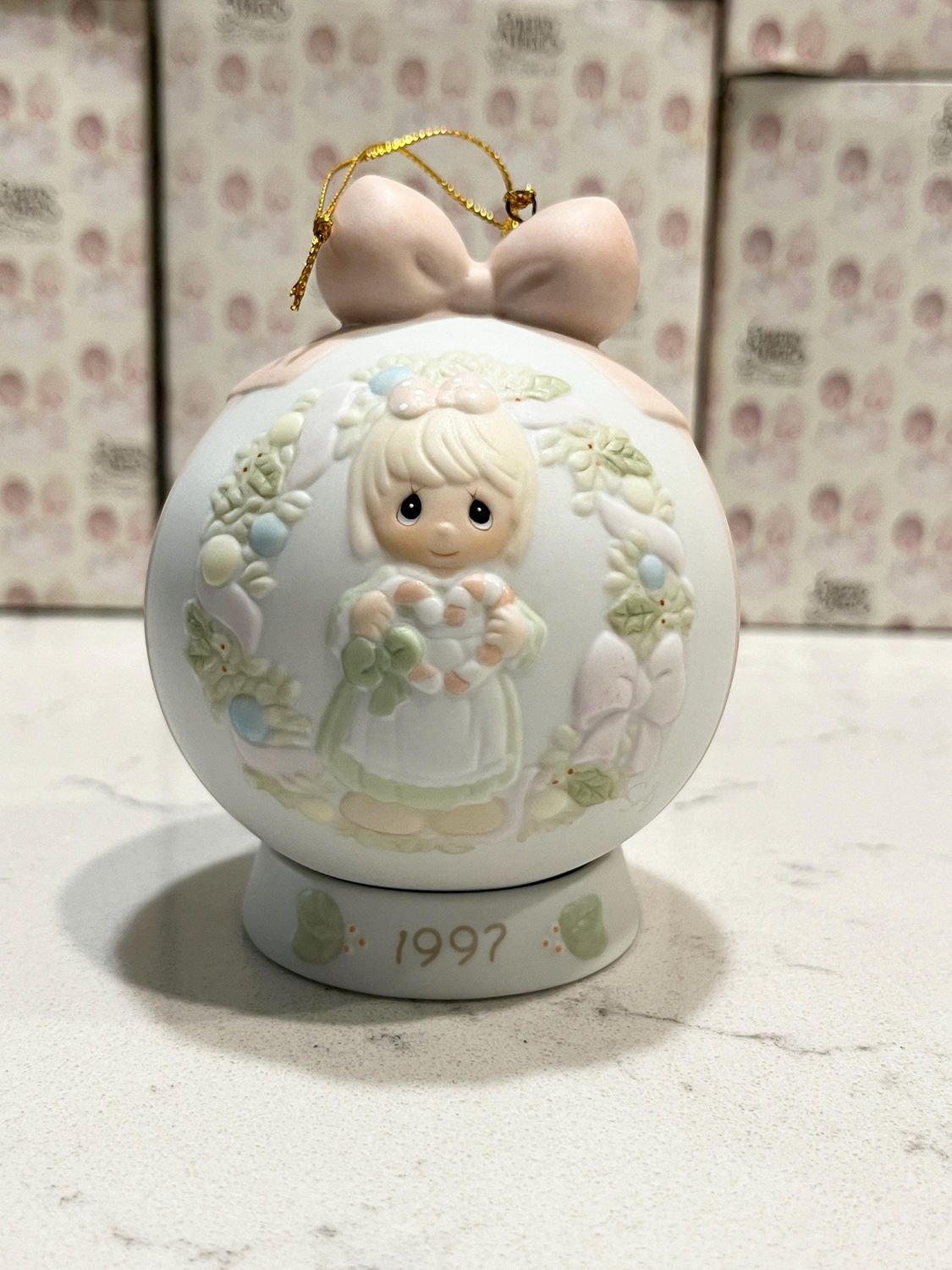 Precious Moments Can You Join Us for Christmas 1997 Ball Ornament #272728