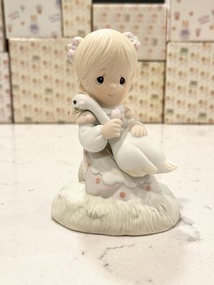 Precious Moments God is Love E5213