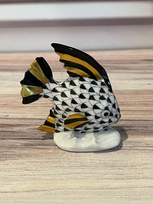 Herend Fish Black and White with Gold *Rare and Retired* Herend Fish Black and White with Gold *Rare and Retired*